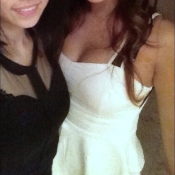 MESH STRAP PADDED PEPLUM BRA WHITE TANK TOP - Picture 3 of 7